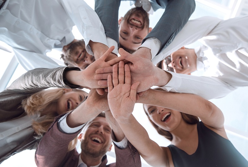 Cum sa reinventezi strategia de business ca sa ai angajati motivati - 4 concepte-cheie