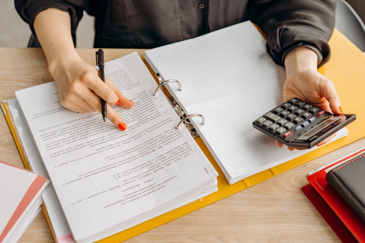 Salariul minim pe economie va creste la 3.300 de lei brut, de la 1 octombrie 2023
