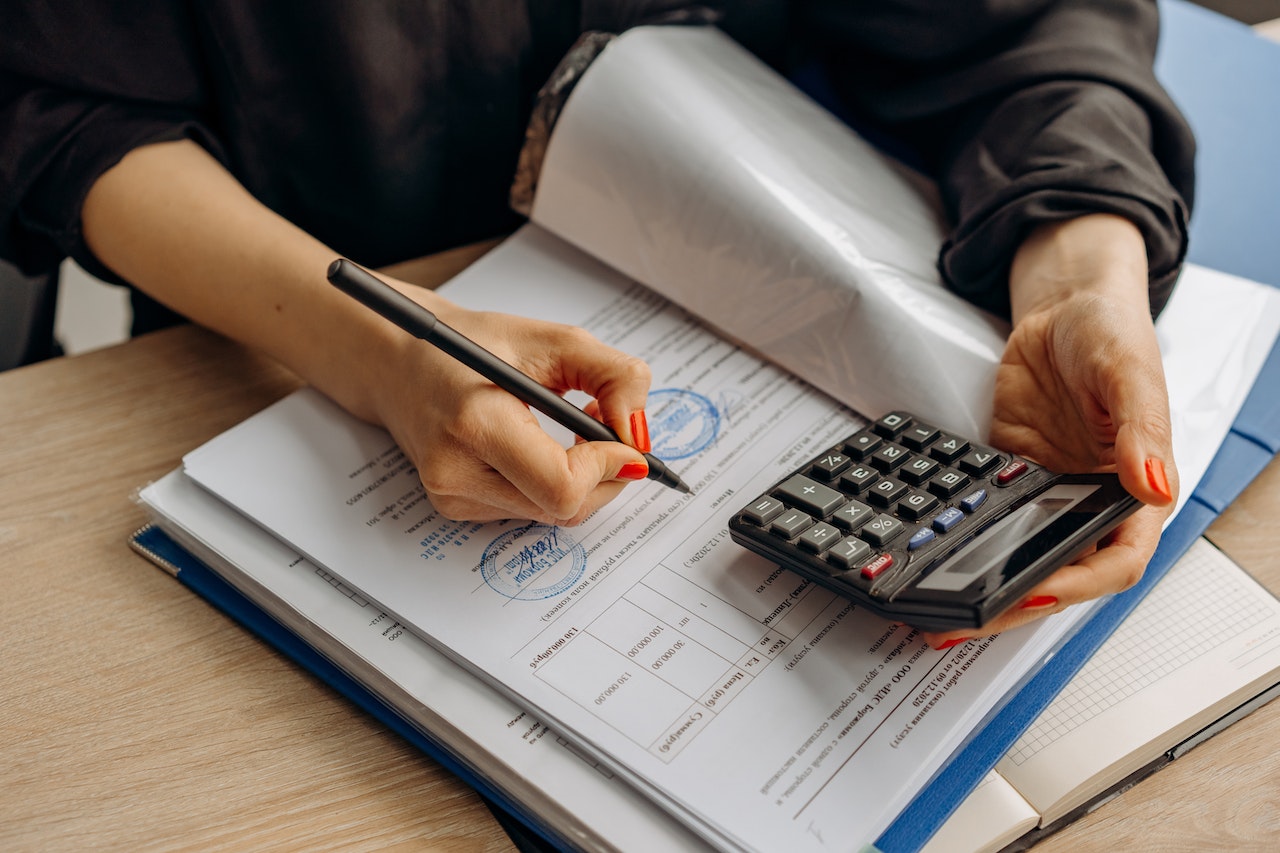 Diferenta intre contabil autorizat si expert contabil