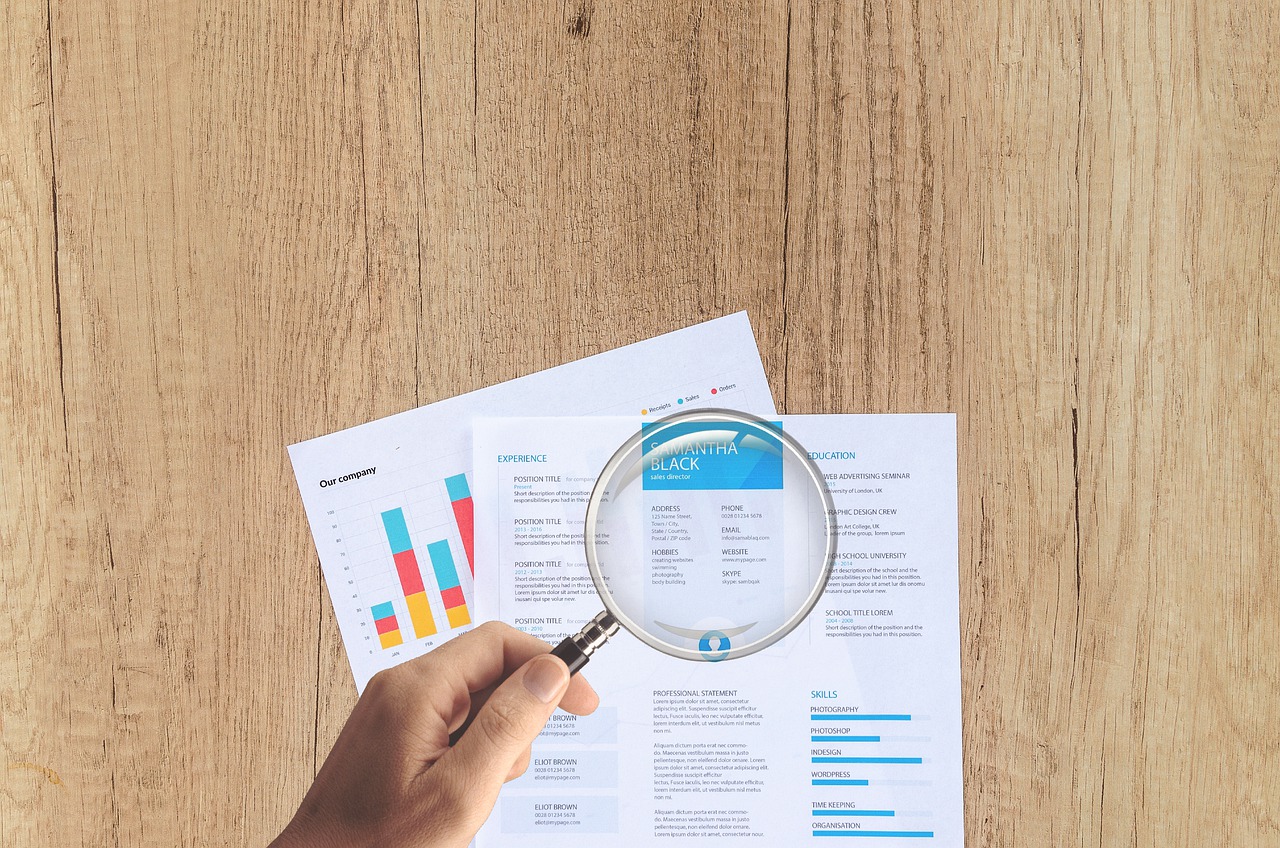 Propunere legislativa: PFA, II si IF vor putea trece la statutul de SRL fara a mai fi desfiintate