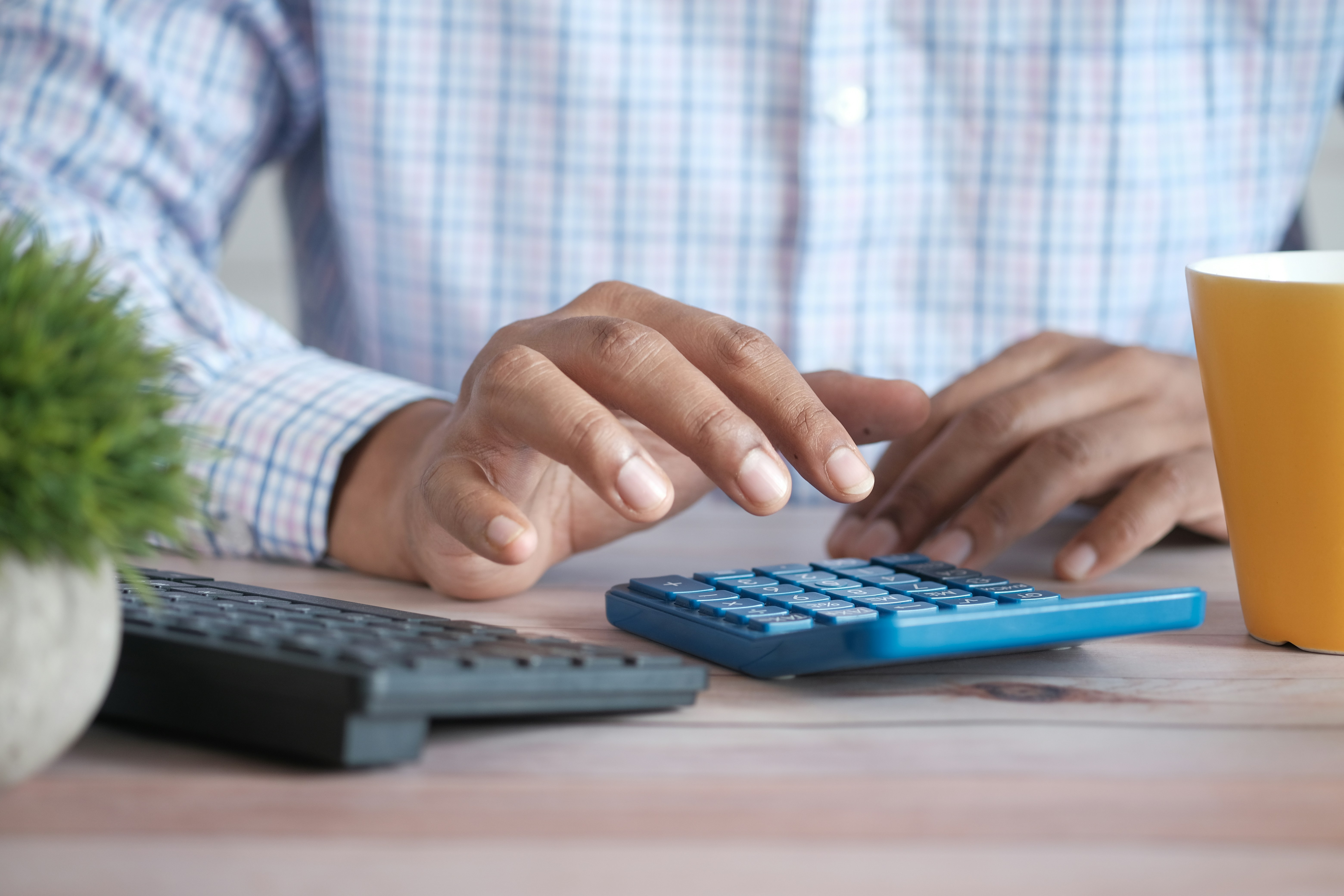 Diferenta intre contabil autorizat si expert contabil