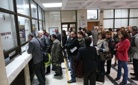 Cine poate semna situatiile financiare: Conditii legale si clarificari
