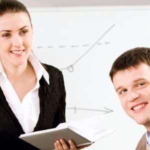 Cine poate semna situatiile financiare: Conditii legale si clarificari