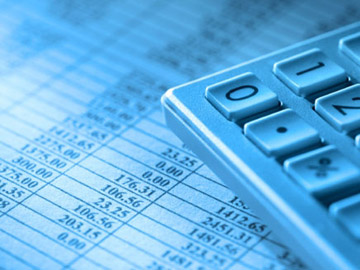 Cine poate semna situatiile financiare: Conditii legale si clarificari